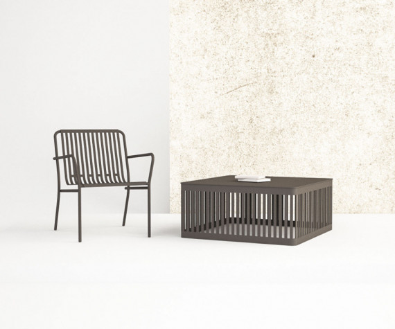 Table basse carrée